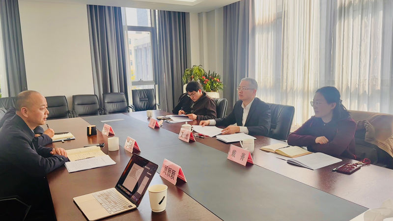 省供銷社黨委委員、理事會副主任董益彪帶隊到浙江農合集團調研